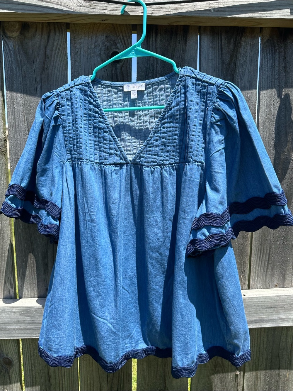 Crown & Ivy Blue Denim Peasant Top with rik rack Detail size xxl.